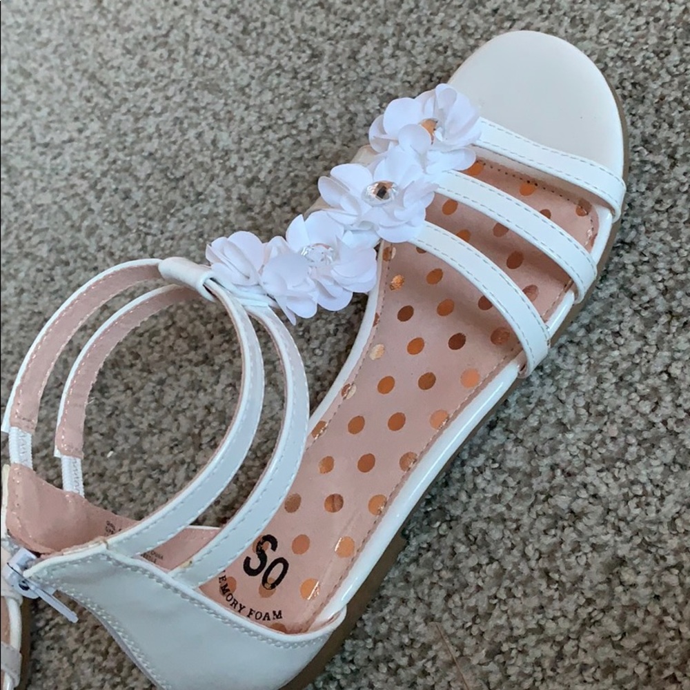 White sandles